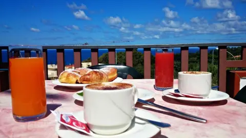San Carlo - Terrazzo sul Mare con Ristorante e Pizzeria