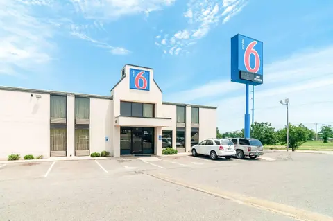 Motel 6-Oklahoma City, OK - South