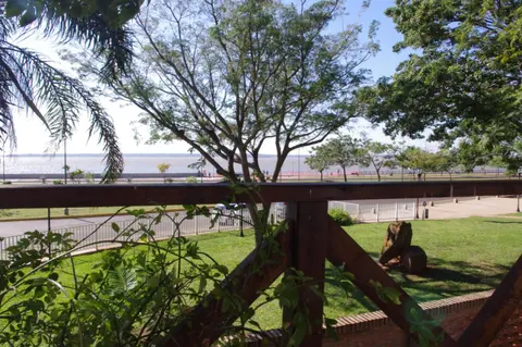Costa Aguacates