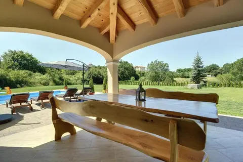 House Ivano