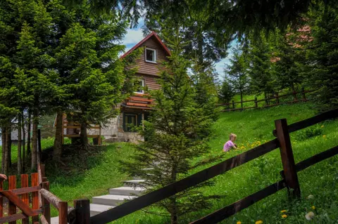 Chalet Escapade with Sauna