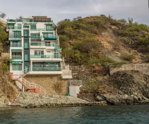 Hotel Large Beach