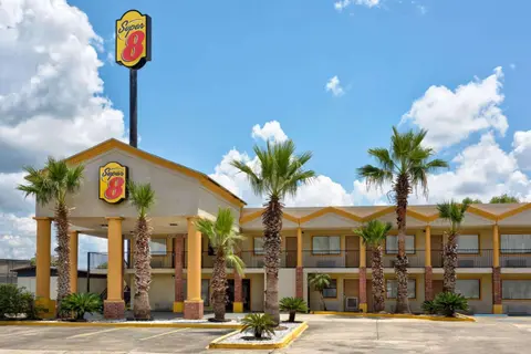 Super 8 by Wyndham Breaux Bridge
