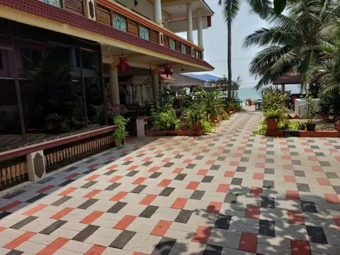 Beach Florra Inn