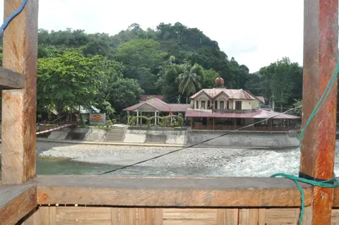 Fun Family Guest House n Jungle Tour