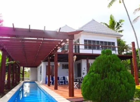 First Landing Beach Resort & Villas