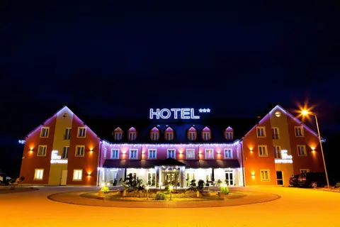 Hotel Fero Express POKOJE KLIMATYZOWANE AC