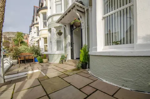 Cosy Llandudno Apartments