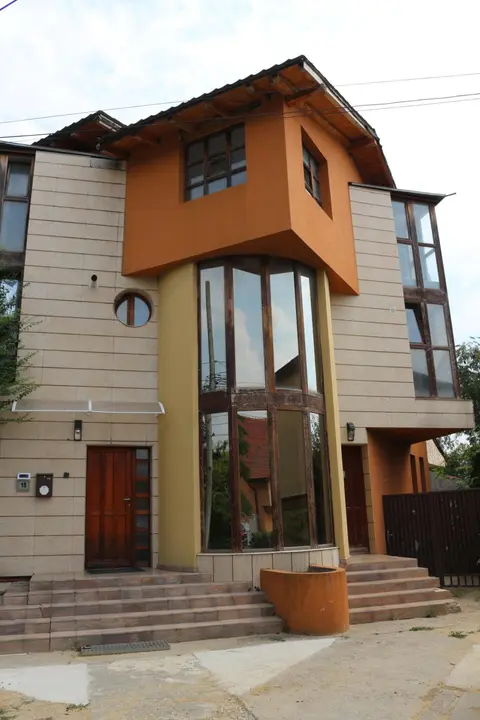 BRISO Apartments