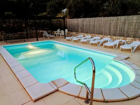 Country villa guest suite & private pool