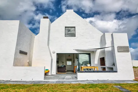 Amia House Struisbaai