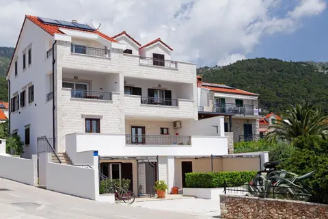 Apartments Lena