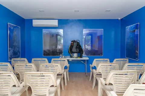 Mario Dive Resort