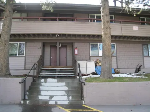 Sierra Manor