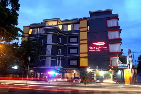 Red Chilies Hotel