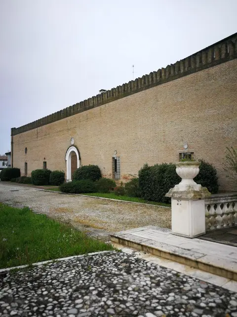 Barchessa Villa Volpi con Parco