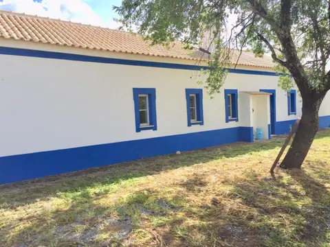Casa da Pedra Azul