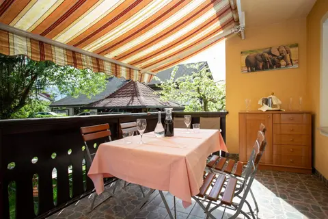 Hostel LakeBled
