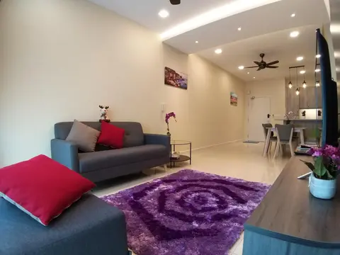 Southville Stay 2 @ Savanna Executive Suite