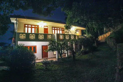 12 B Lewella Road, Kandy.