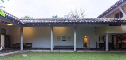 Villa Saffron Hikkaduwa