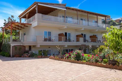 Stamatakis Boutique Studios