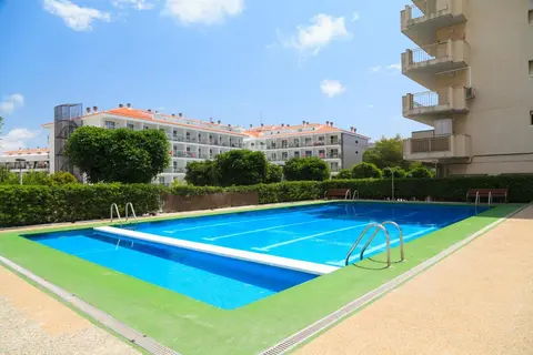 UHC Pino Alto Apartments