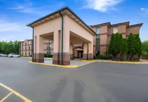 Spark by Hilton Sellersburg