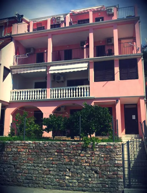 Apartments Villa Luka