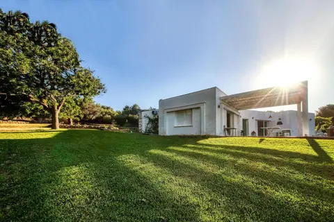 Summer Villa in Porto Rafti