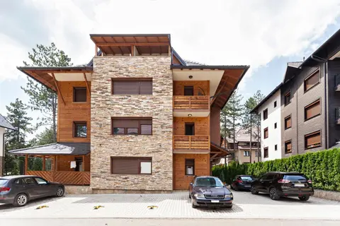 Goldpine Apartments