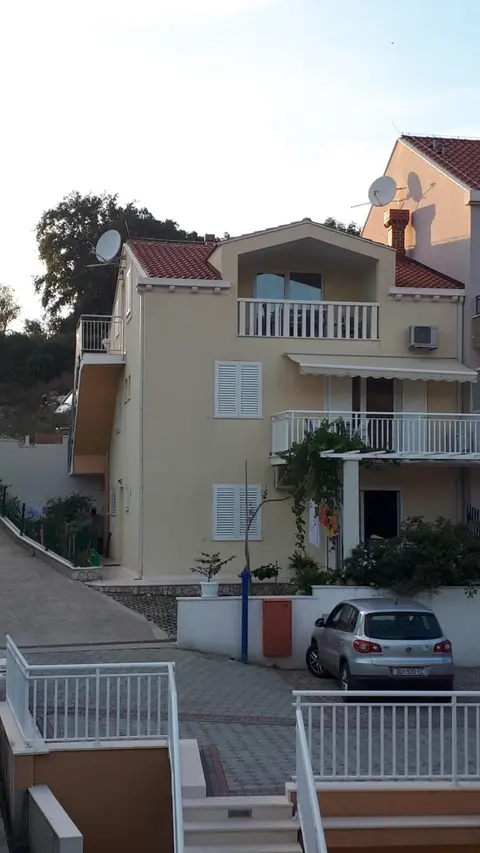 Blue Wave Apartments