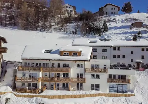 Collina Hotel Garni