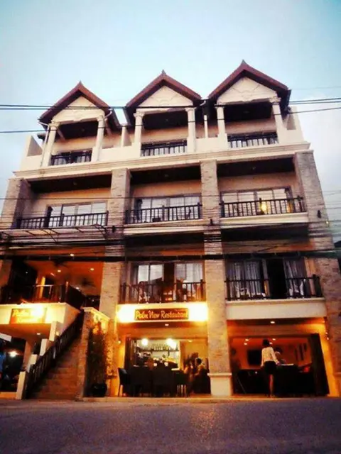 Palmview Resort