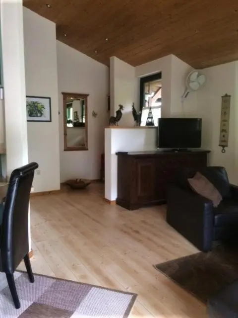 Ferienhaus zwischen Wald und See