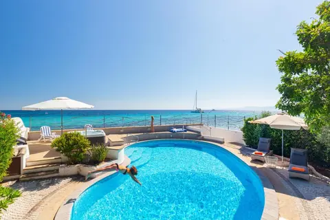 La Porta sul Mare di Capitana, accesso diretto al mare, piscina privata