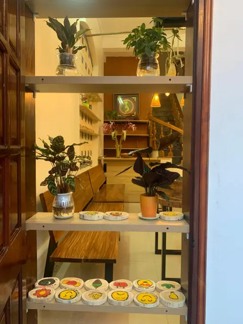 Be's Home & Tours