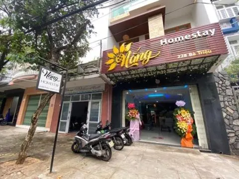 NẮNG HOMESTAY