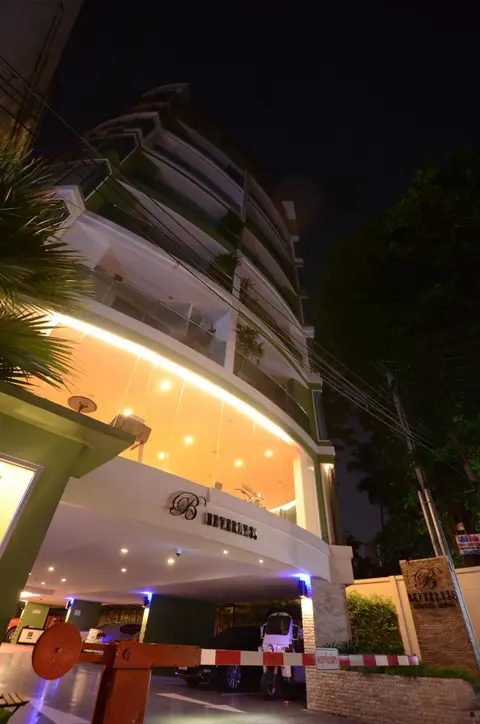 Beverly 33 by Aspira
