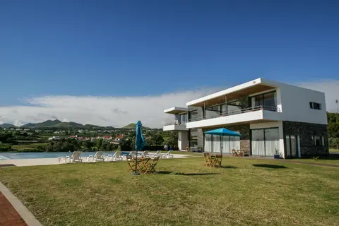 São Vicente Lodge - Panoramic Retreat