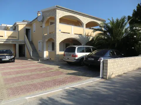 Ferien Haus Evita auf Insel Vir - Wohnung I