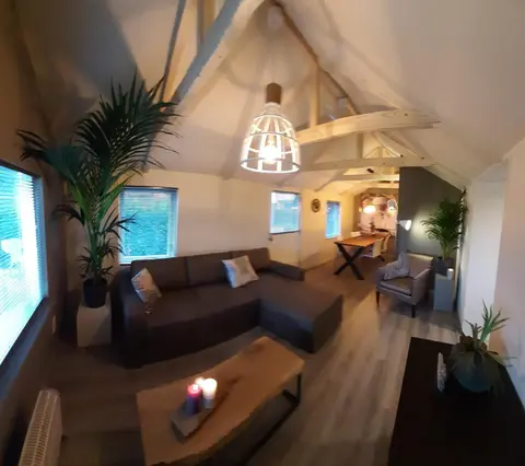 Buiten Huisje aan de Vaart 1