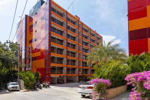 NaiHarn Sea Condo by Holy Cow, 1-BR, courtyard view