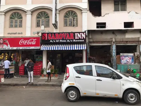 SAROVAR INN