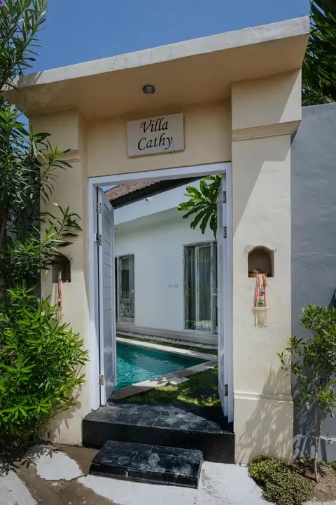 Villa Cathy, Seminyak - Private 3 Bedroom Pool Villa!