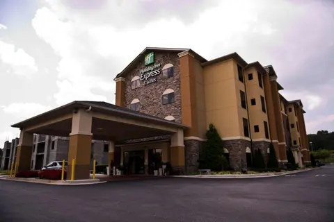 Holiday Inn Express & Suites Atlanta East - Lithonia by IHG