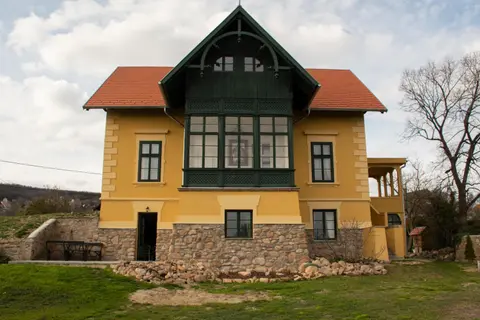 Polyák villa
