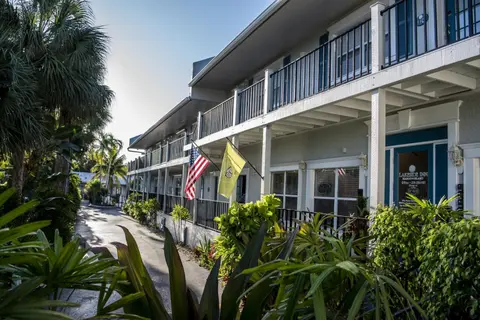 Marco Island Lakeside Inn