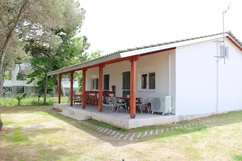 AKstudios To Spitaki