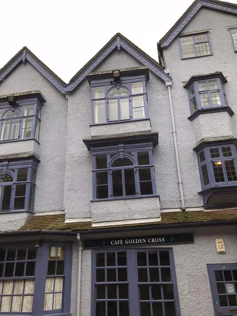 Golden Cross Guesthouse